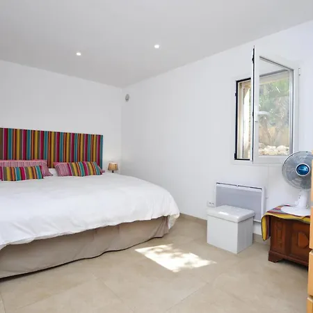 1 Bedroom Lovely In 펜션